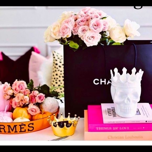 Blogger & Influencer Seller! - Picture 1 of 1